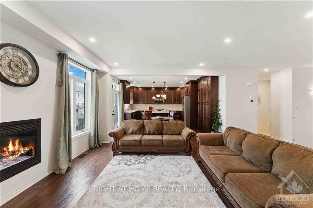 546 PEERLESS Street photo 11
