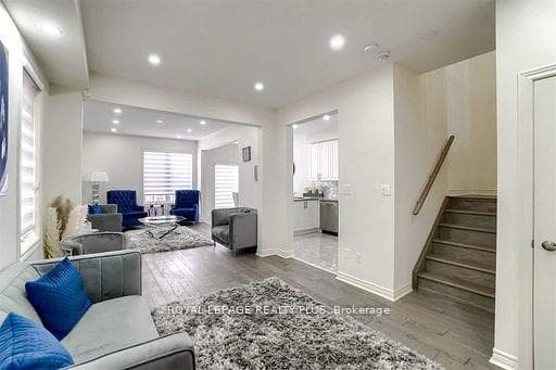 1073 Urell Way photo 6