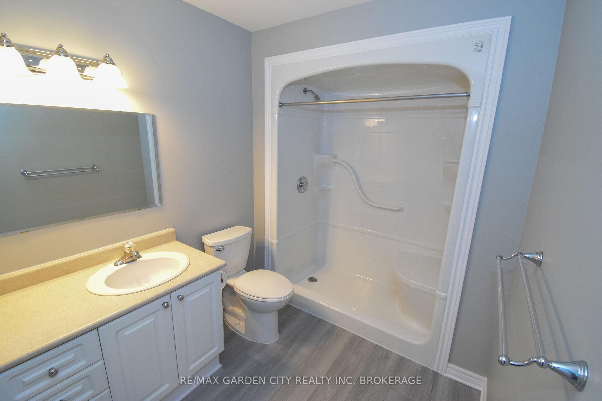 162 FIRST Street Unit 11 photo 19