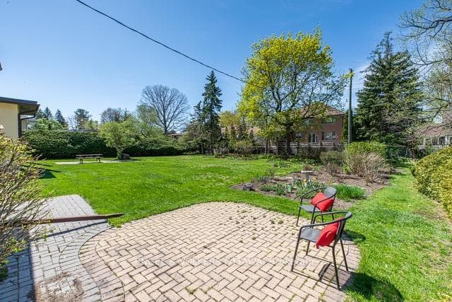 878 Dunlevie Avenue photo 41
