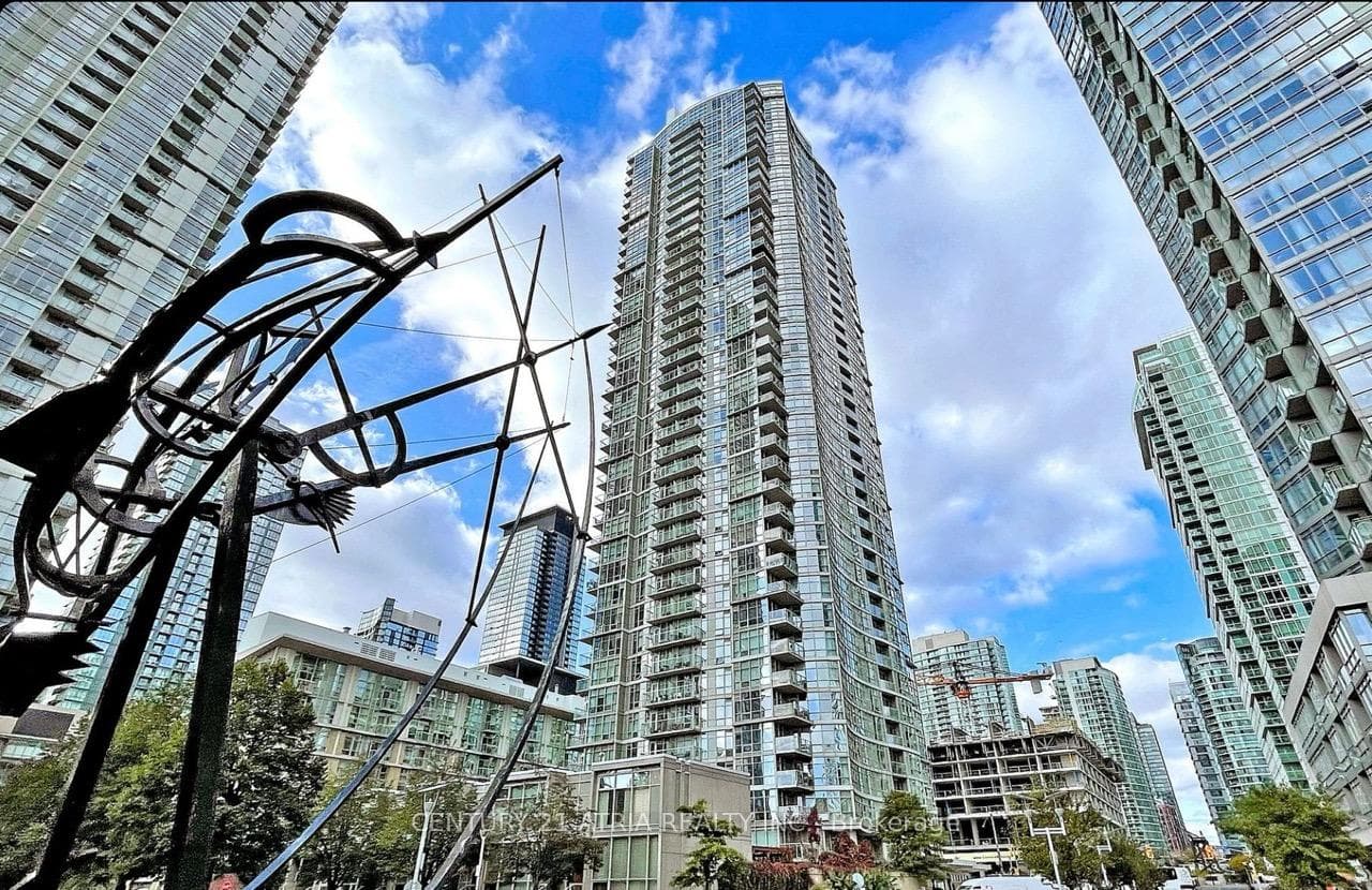 10 Navy Wharf Court Unit 2810 photo 16