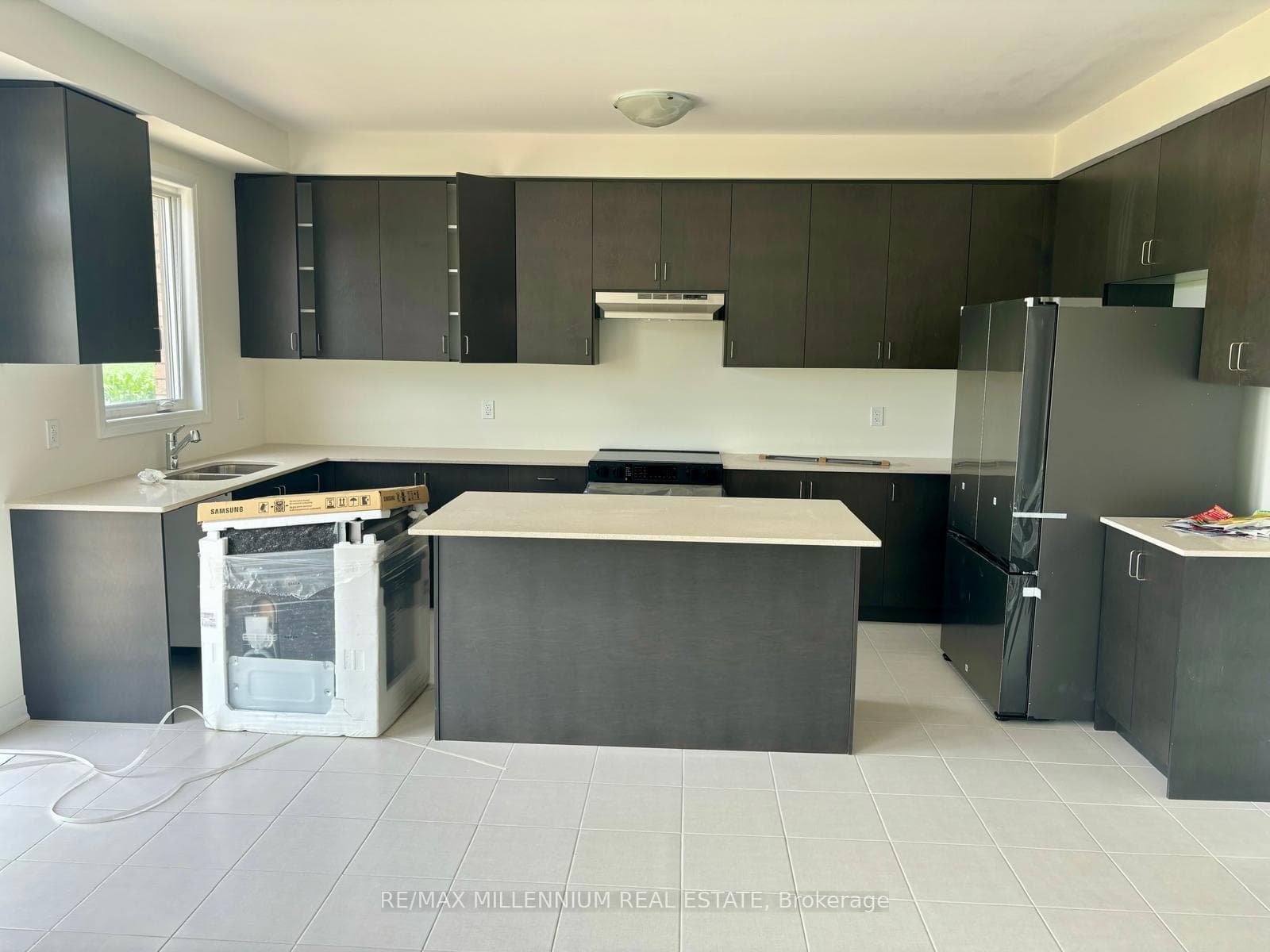 Brand New Appliances in Huge Kitchen