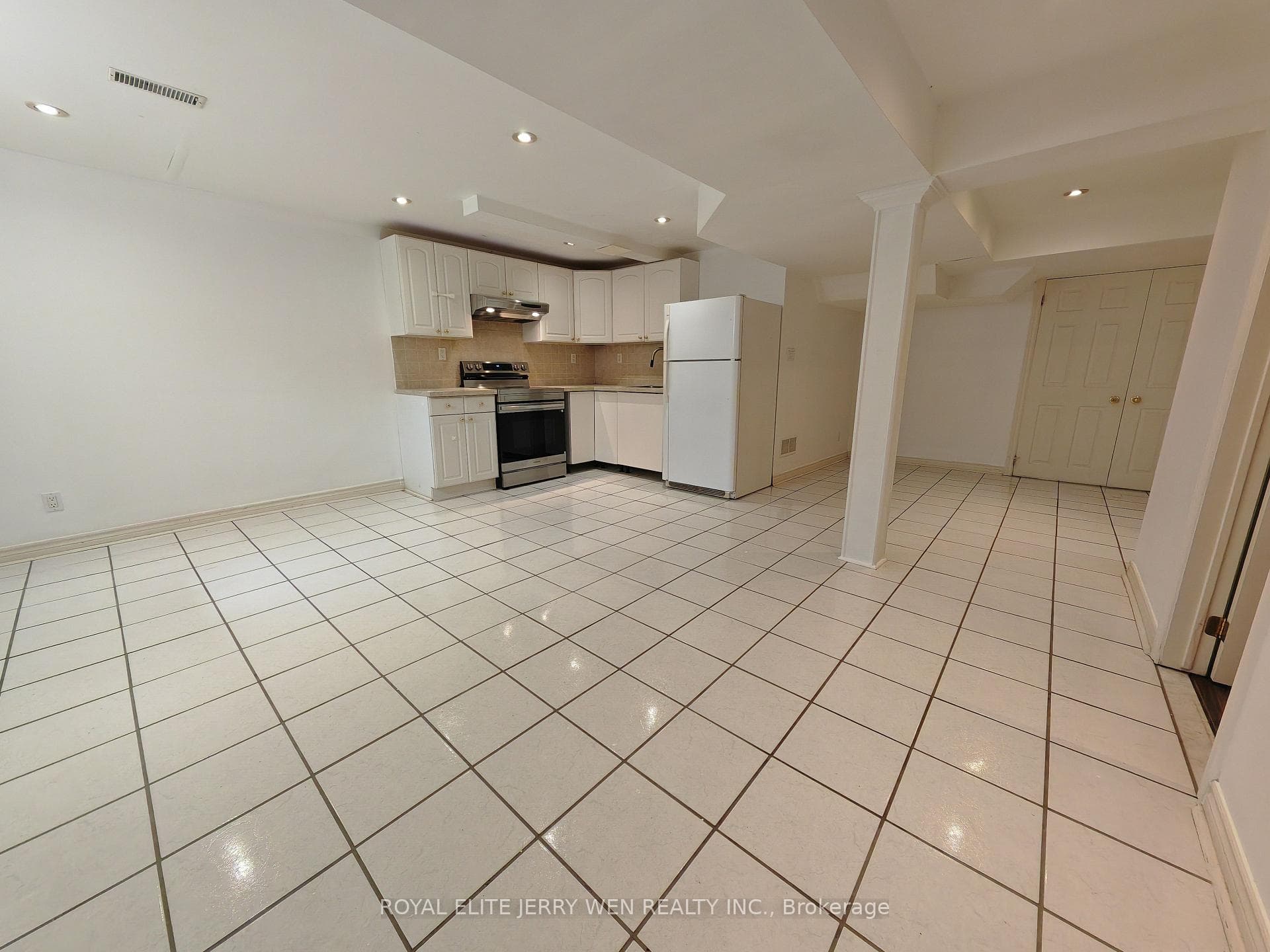 57 Garland Crescent Unit Basement photo 4