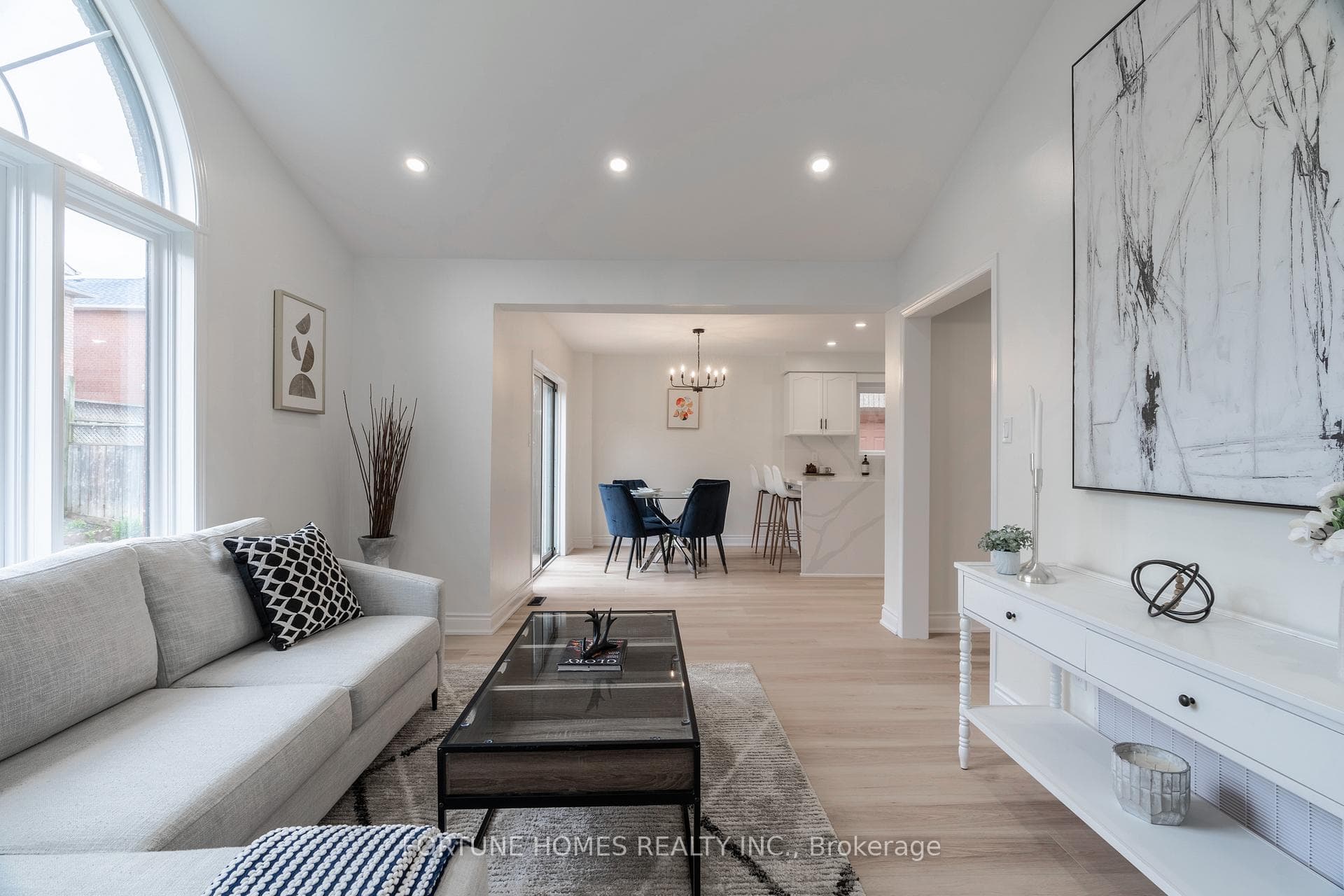 86 Lockwood Road photo 11