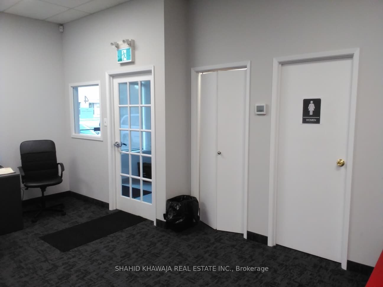 4060 Ridgeway Drive Unit 4 photo 12