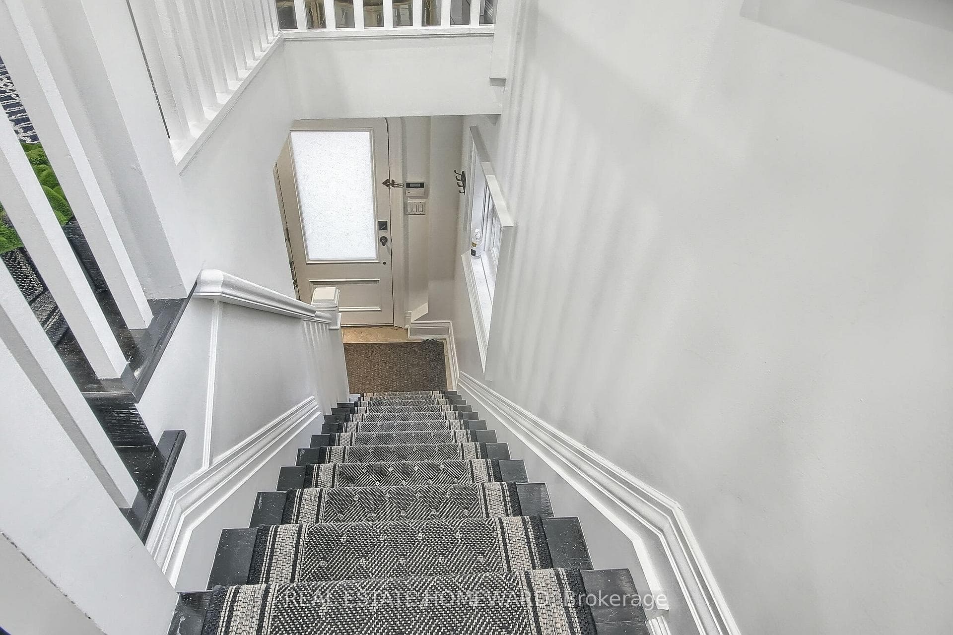 40 Whitehall Road photo 12