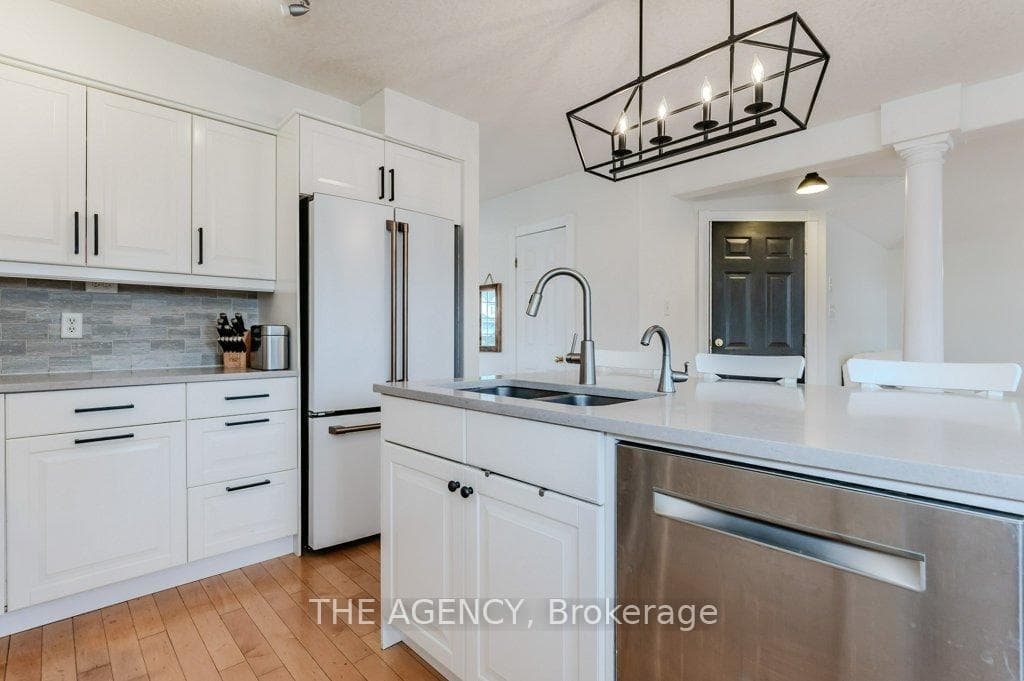 800 Columbia Forest Court photo 15