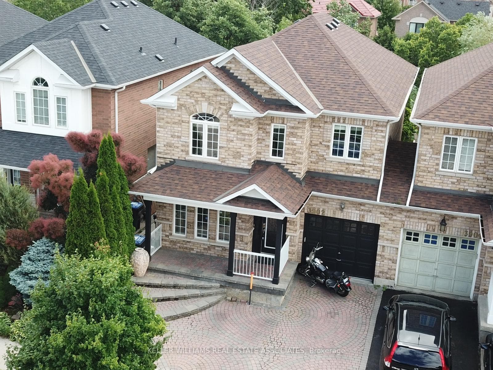 3902 Arbourview Terrace photo 2