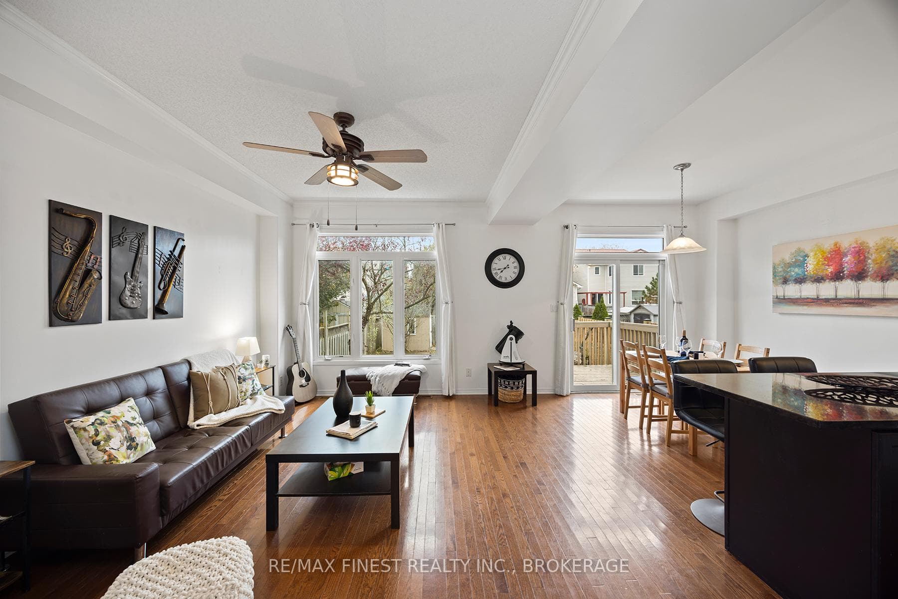 430 Laura Avenue photo 8