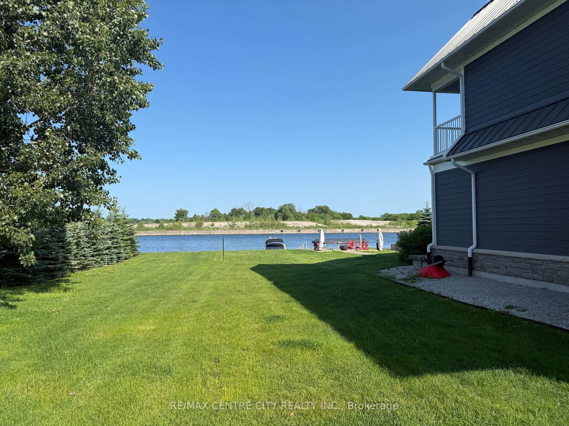 41 Dock Lane photo 2