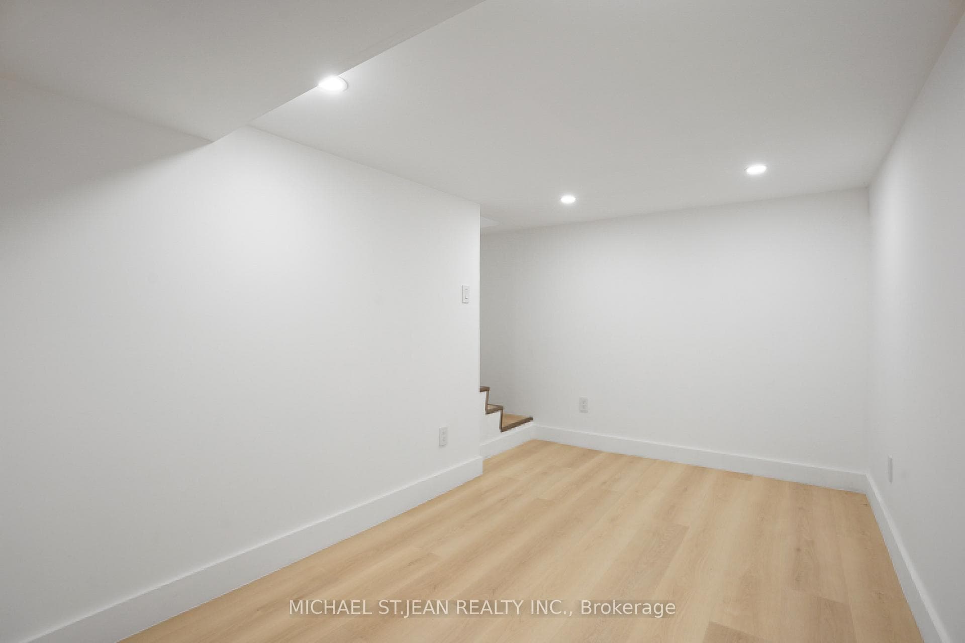 30 Jones Street Unit 1 photo 28