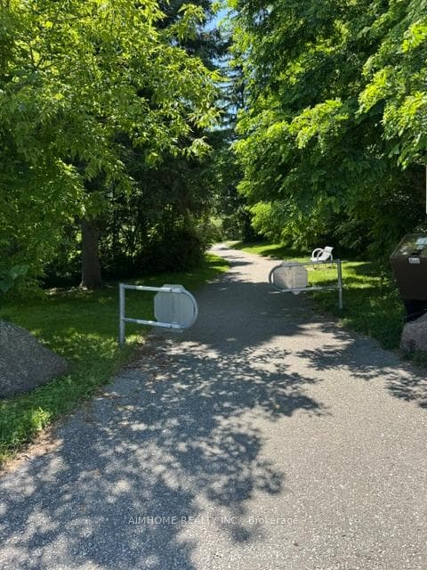 532 Marksbury Road photo 4