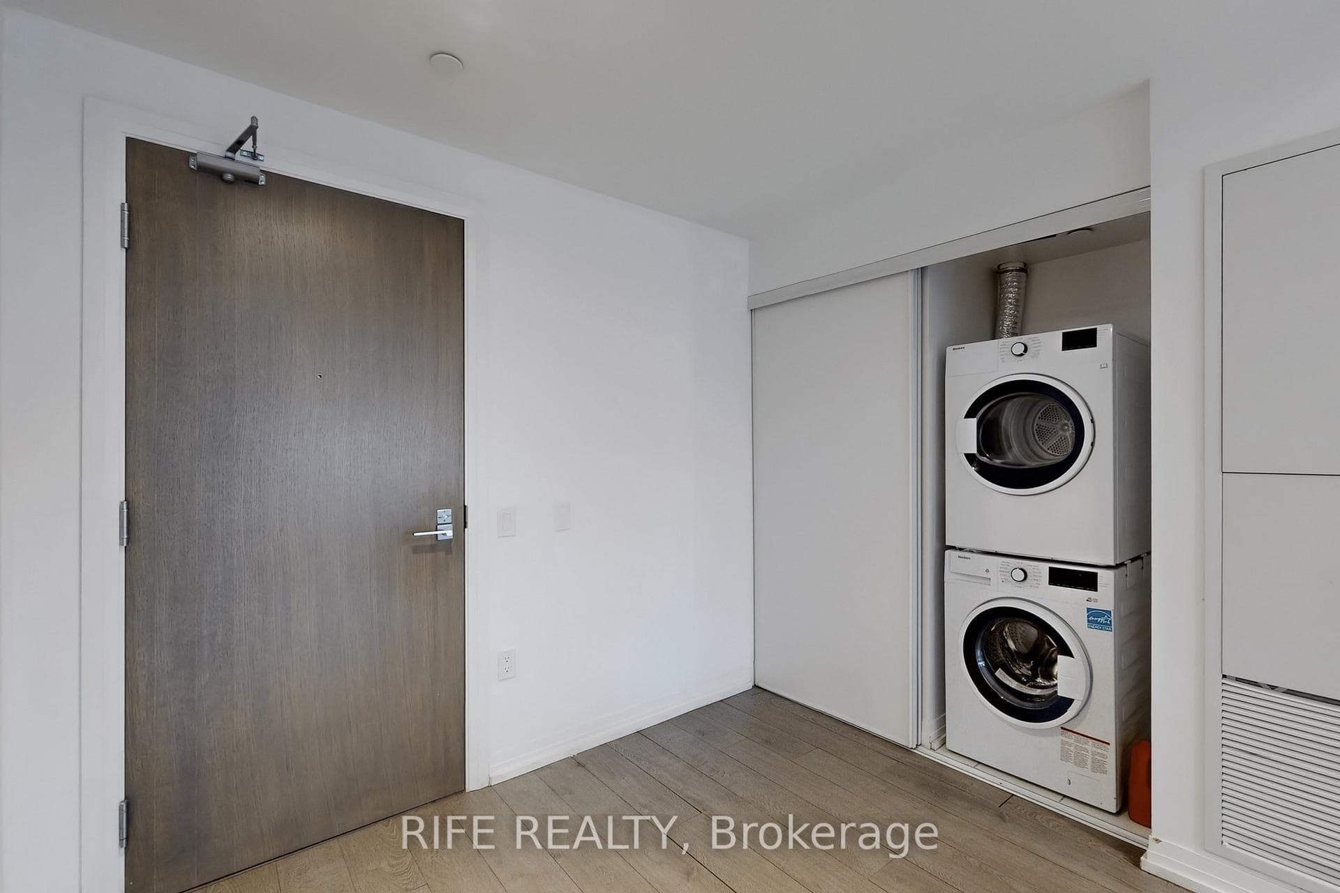 251 Jarvis Street Unit 1029 photo 15