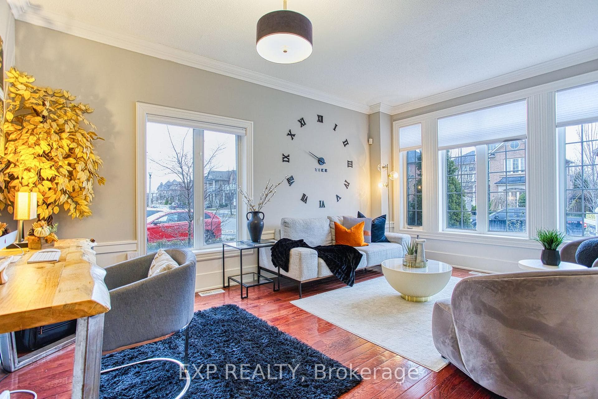 7 Panorama Way photo 5