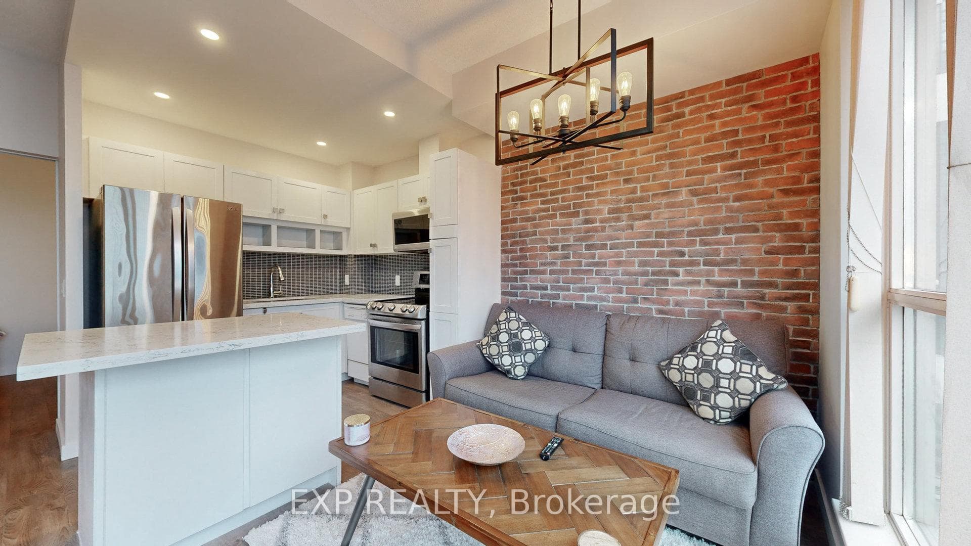 8 York Street Unit 2404 photo 13