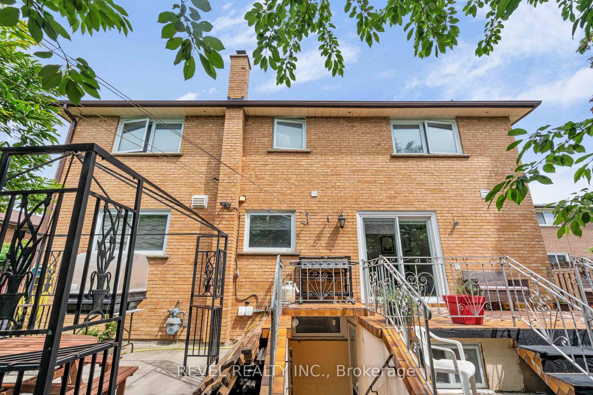 79 Arran Crescent photo 40