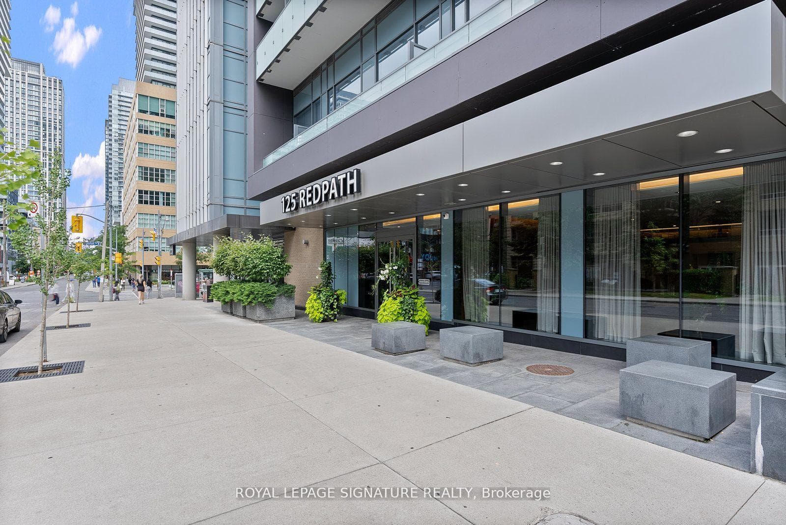 125 Redpath Avenue Unit 305 photo 5