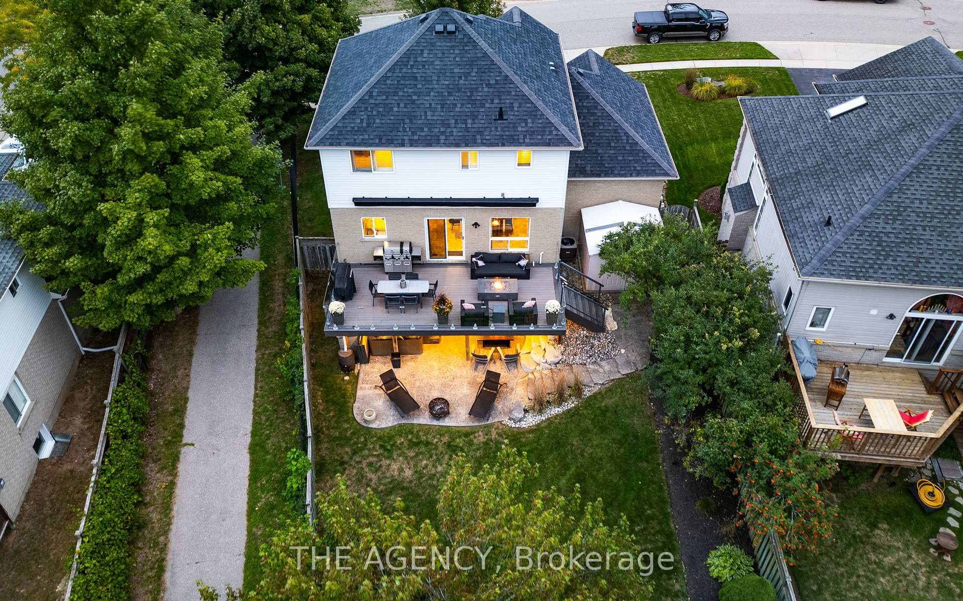 144 Endeavour Drive photo 40