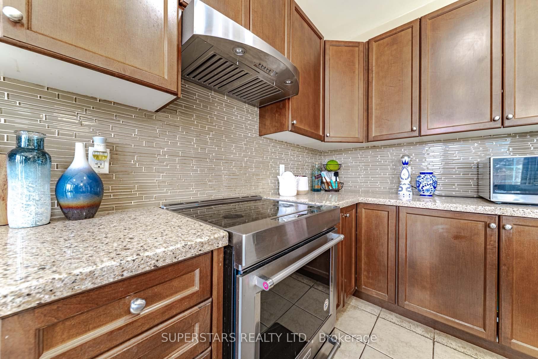 704 Millard Street photo 13