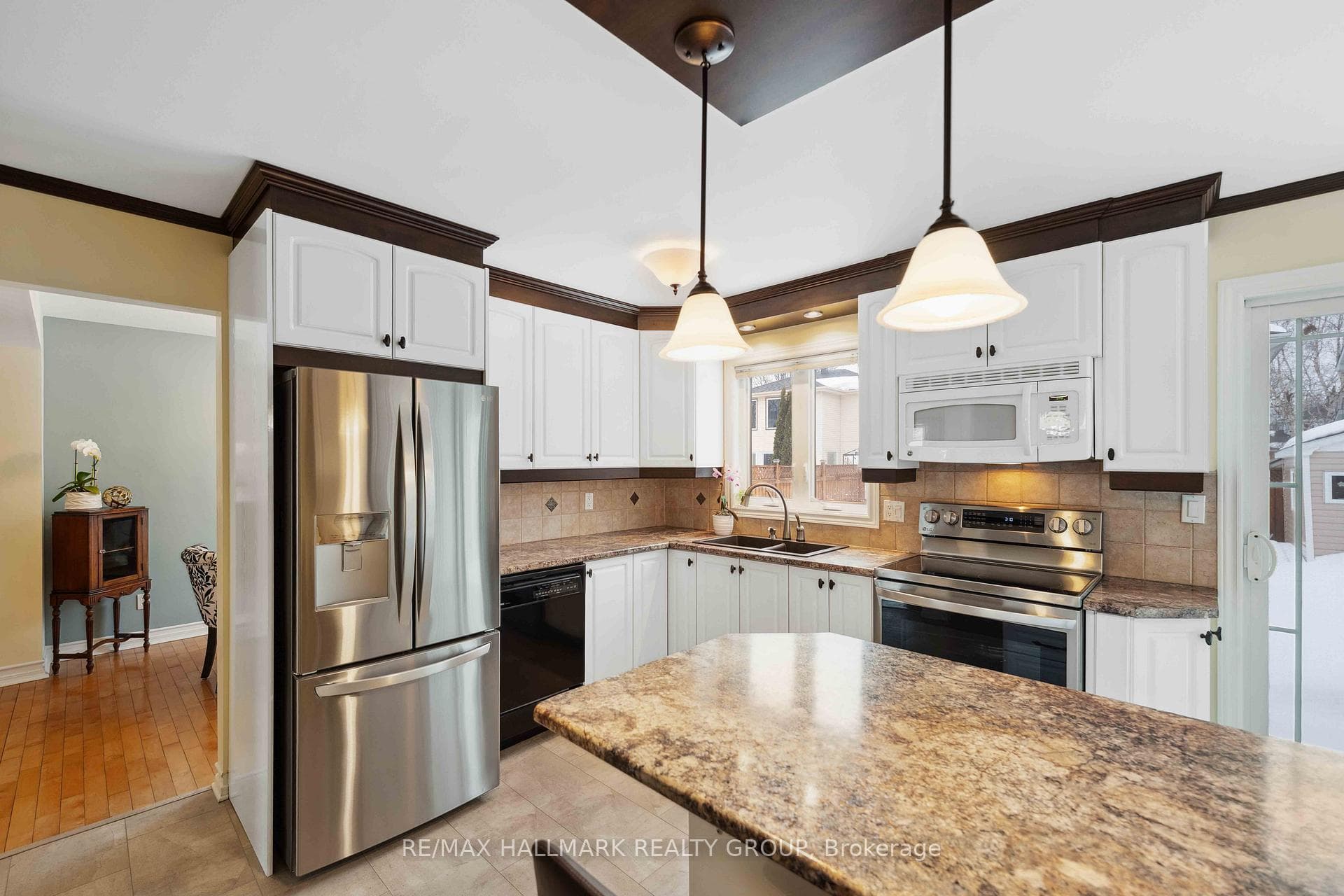 602 Wilkie Drive photo 11
