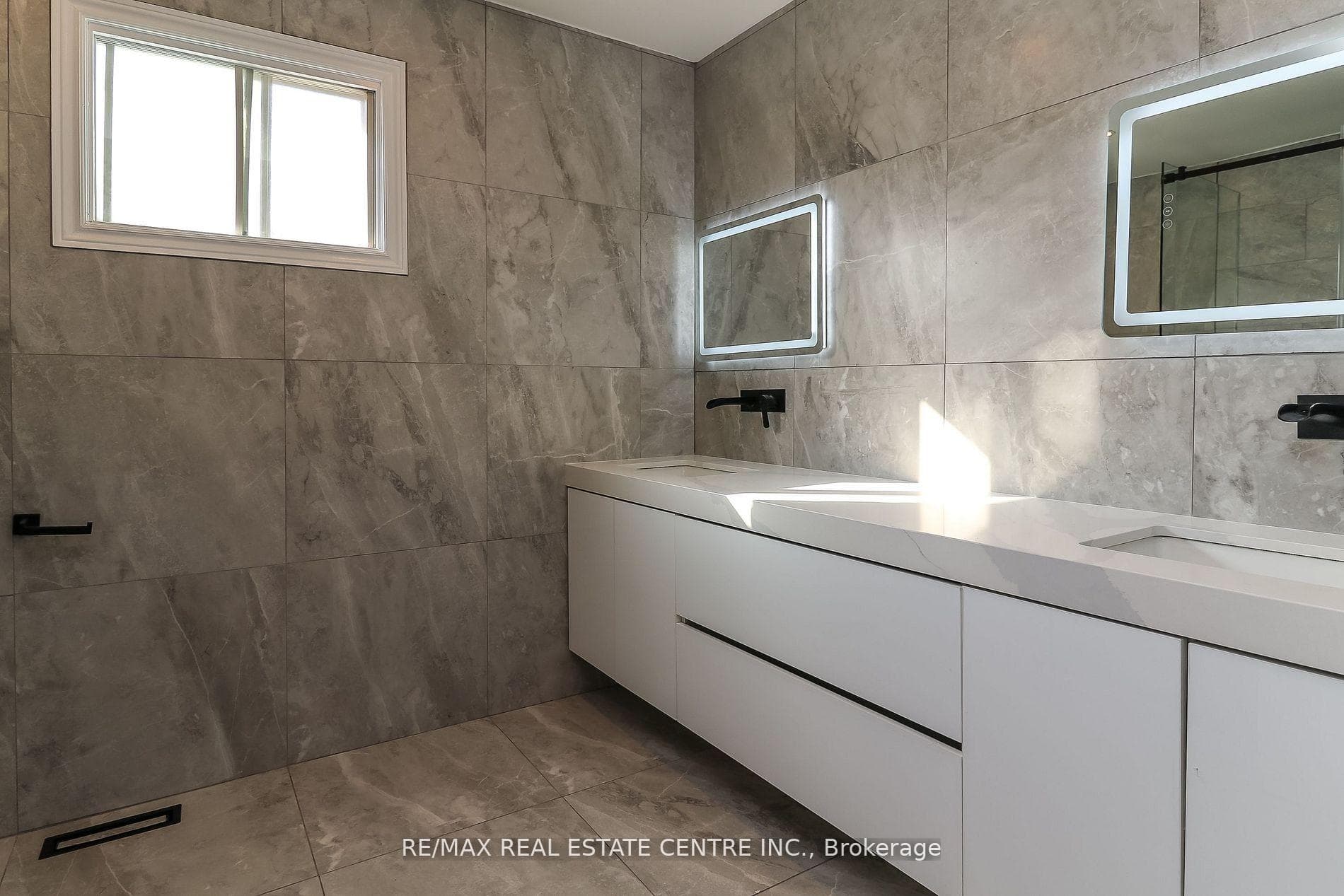 22 Meadowlark Road photo 19