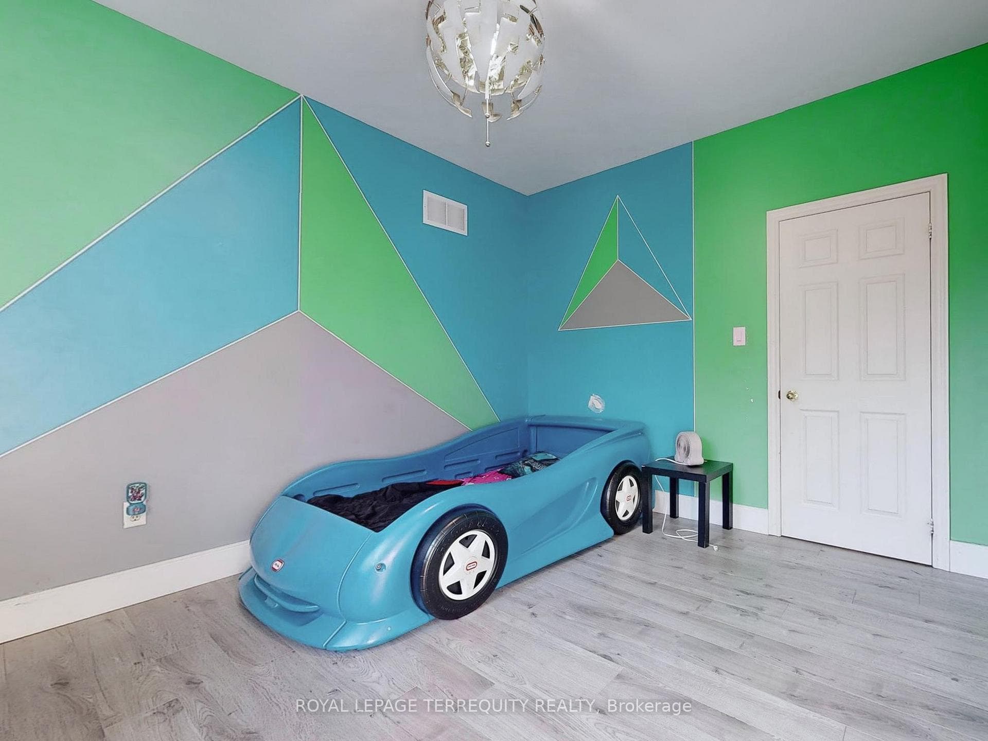 7 Bissland Drive photo 25