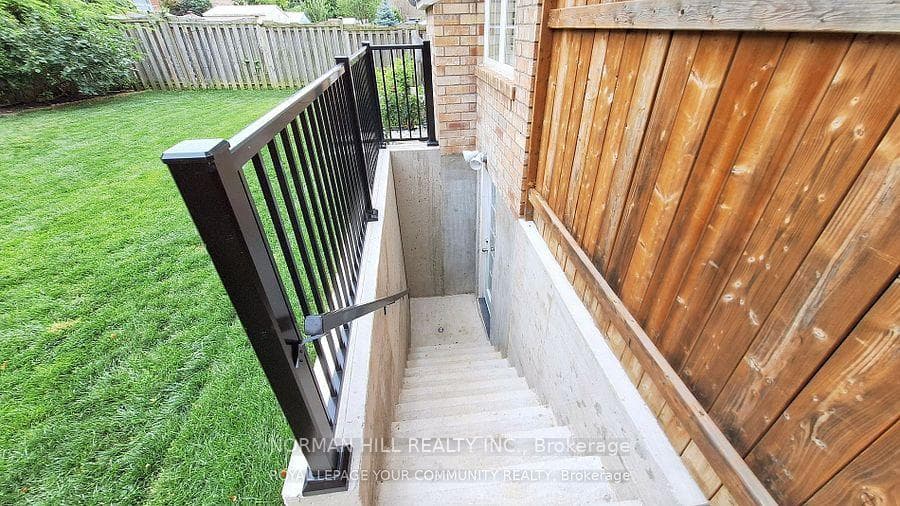 33 Eakin Mill Road Unit Bsmt photo 2