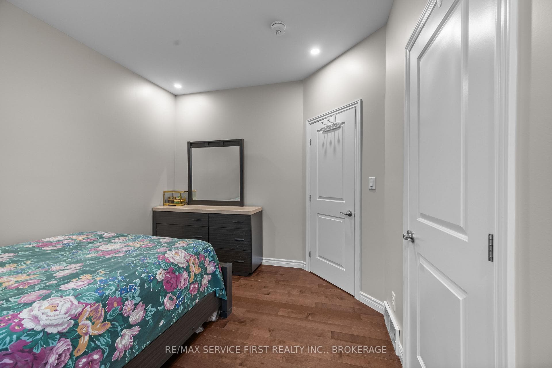 636 Mandara Drive photo 21