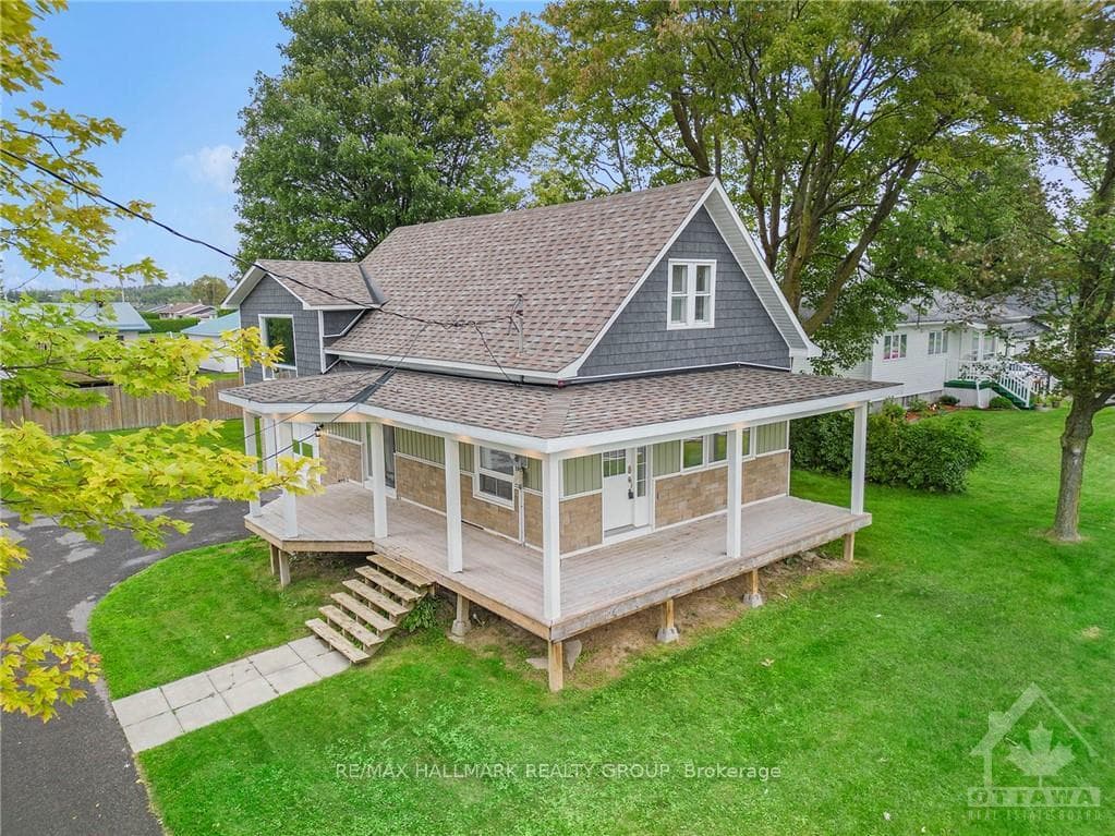 915 LACROIX Road photo 1