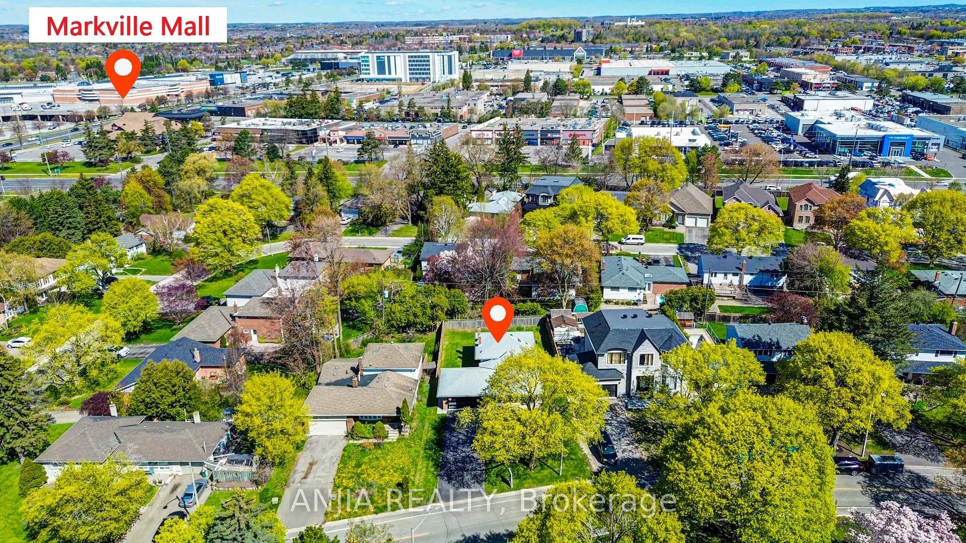 80 Southdale Drive photo 4