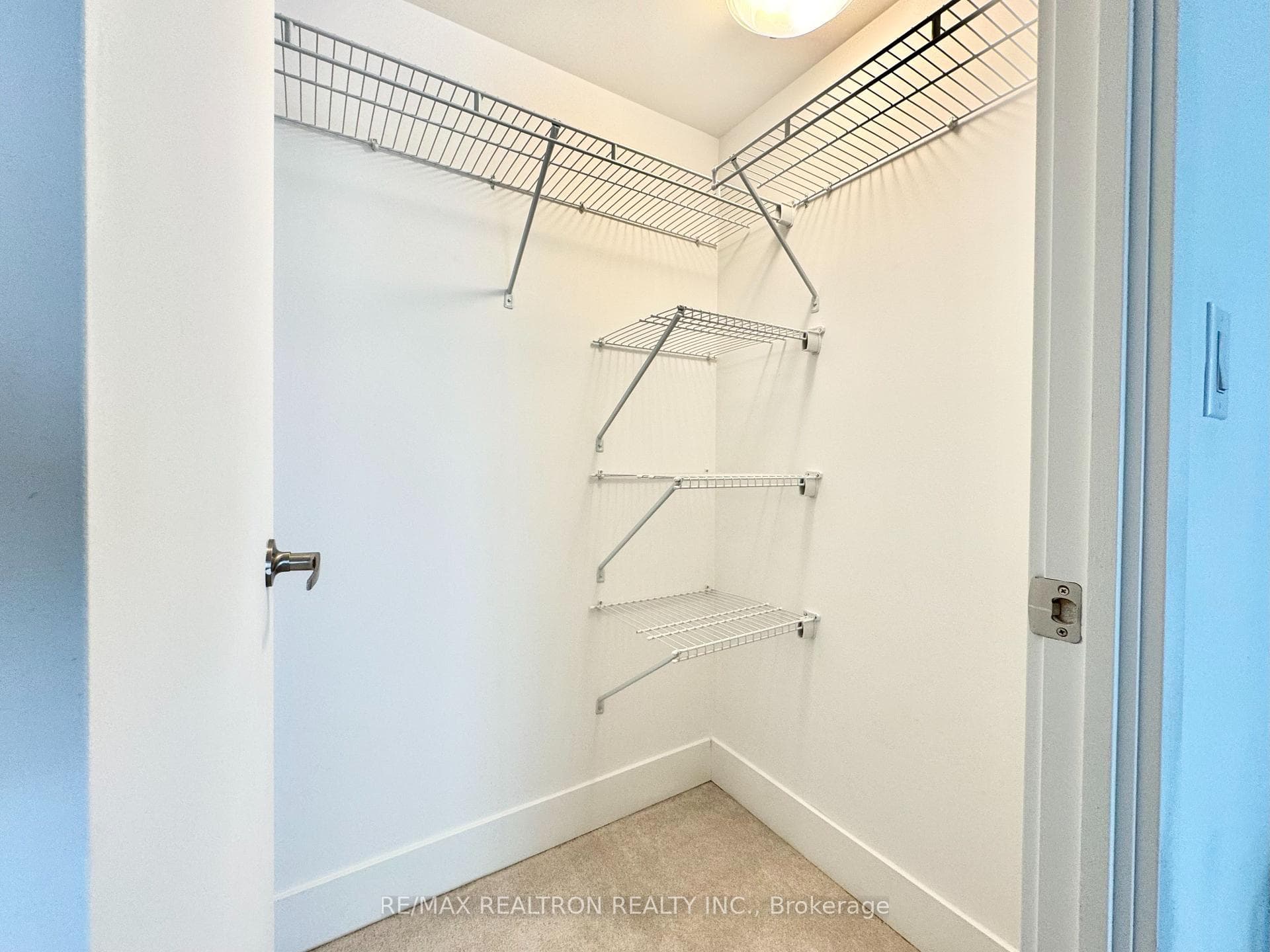 955 Bay Street Unit 1708 photo 8