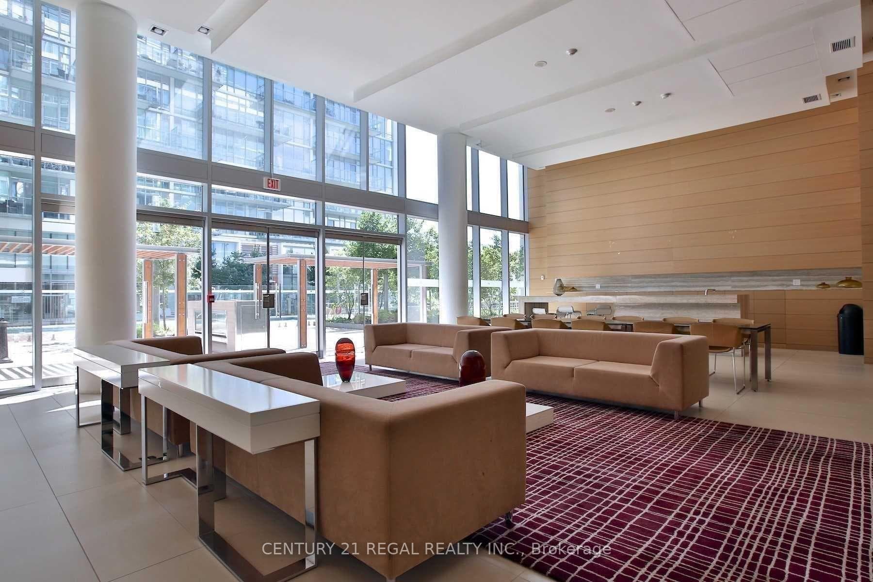 29 Queens Quay Unit 1125 photo 12