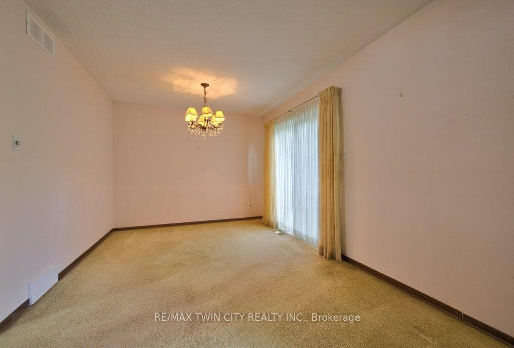 87 Charles Best Place photo 15