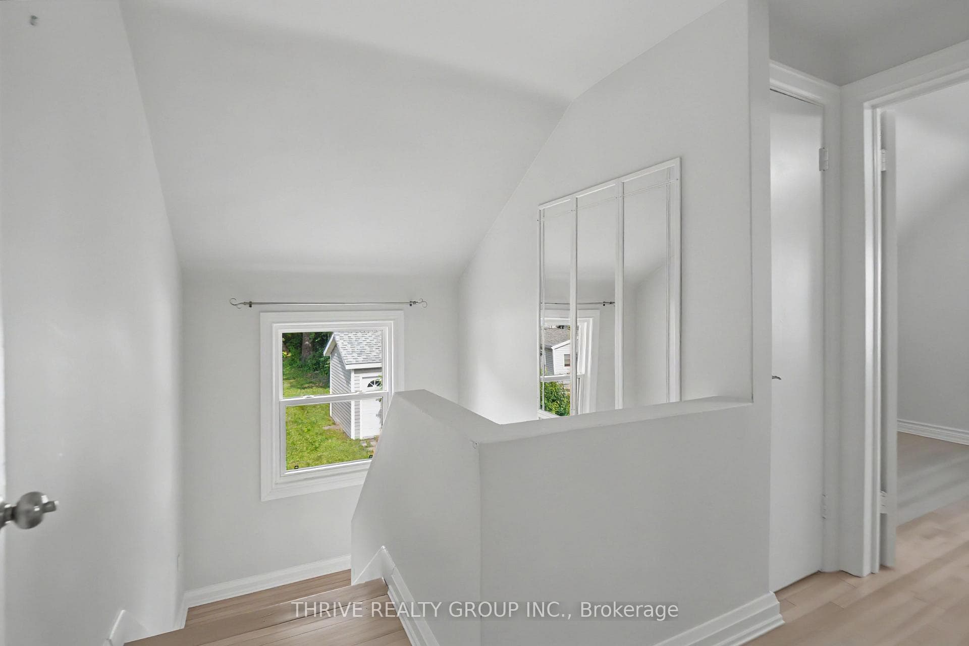 166 Ashland Avenue photo 22