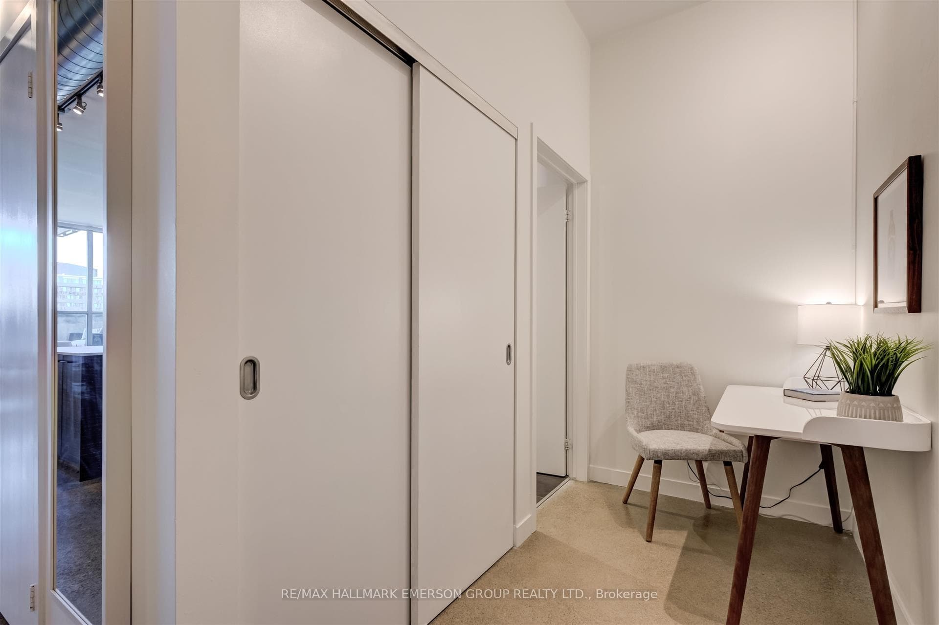 510 King Street Unit 722 photo 16