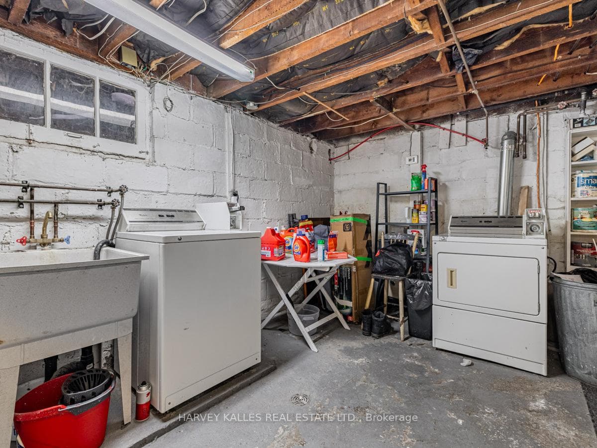 139 Manor Road photo 34