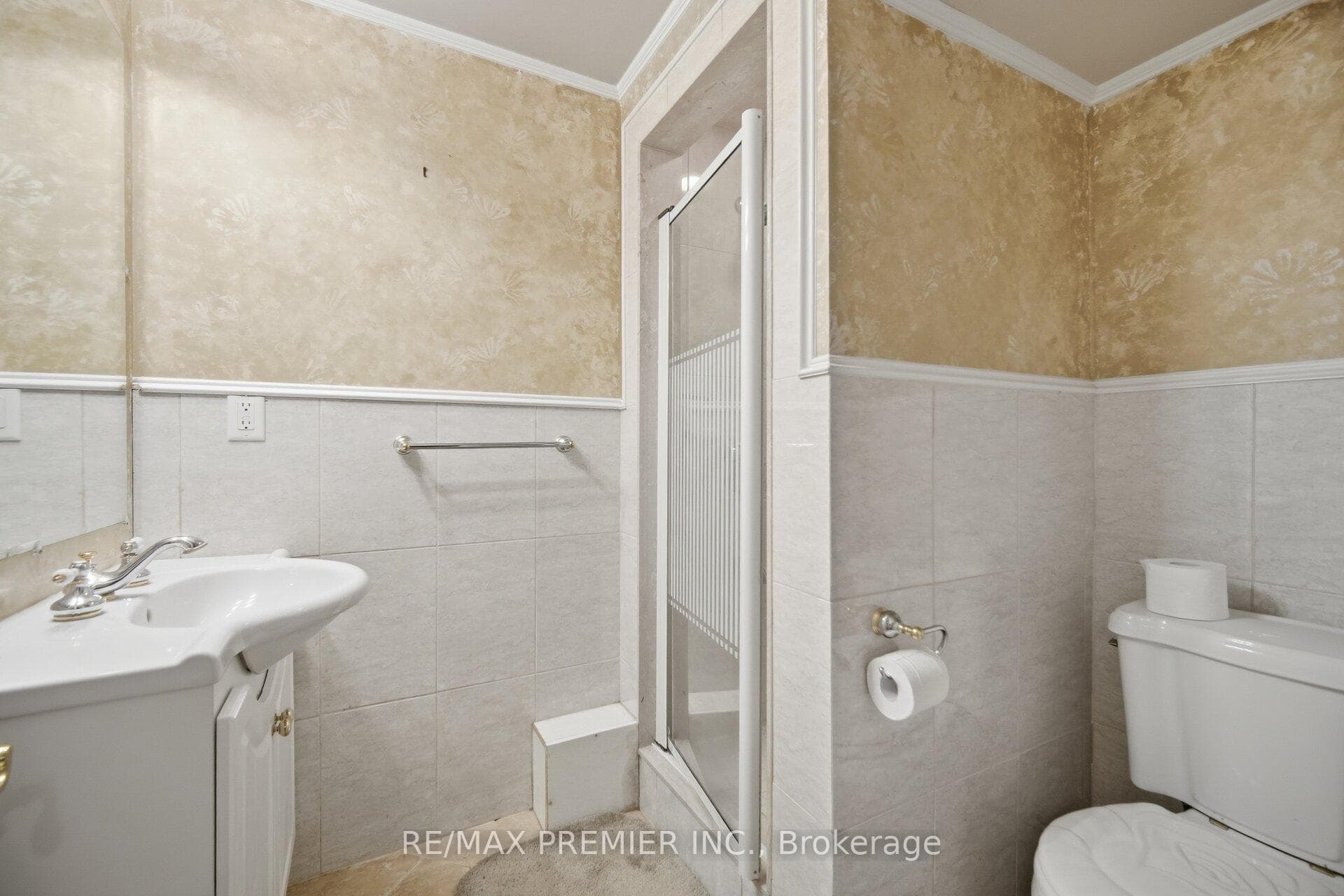 140 Ferdinand Avenue photo 32