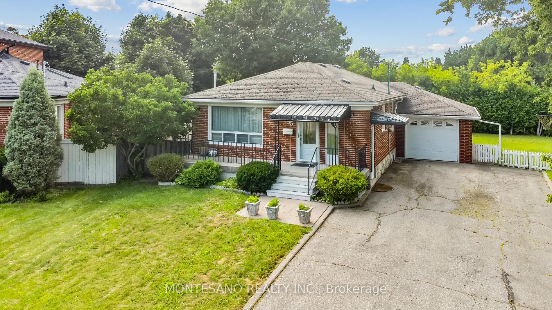55 Rockport Crescent photo 23