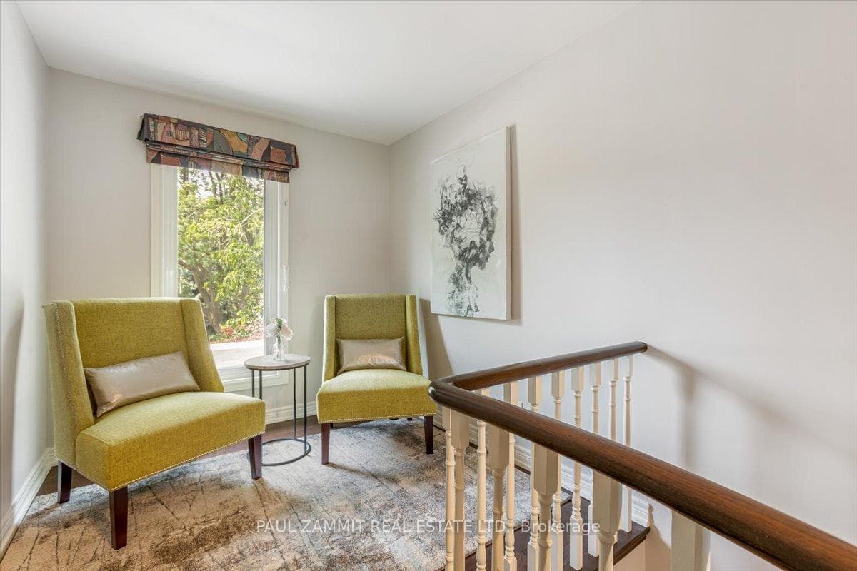 11 Granada Court photo 17