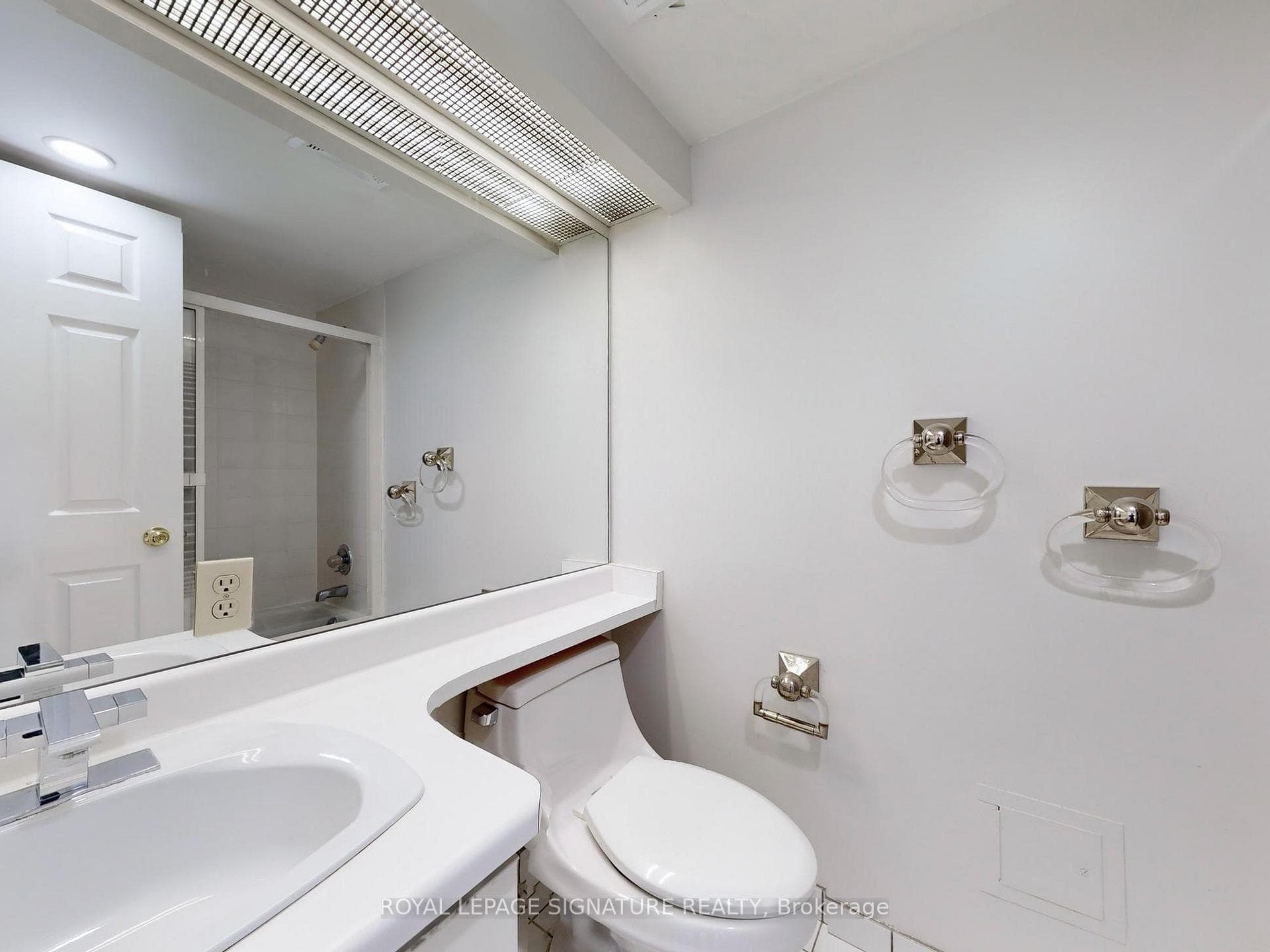 5 Concorde Place Unit 1405 photo 29