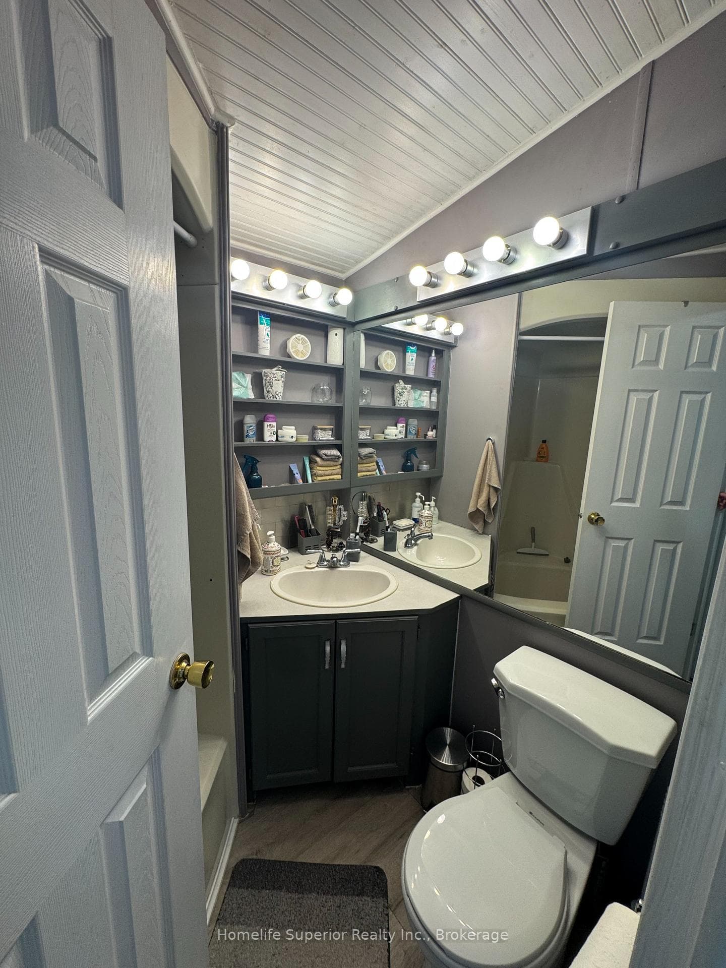 485-5139 Halstead Beach Road Unit 5 photo 18