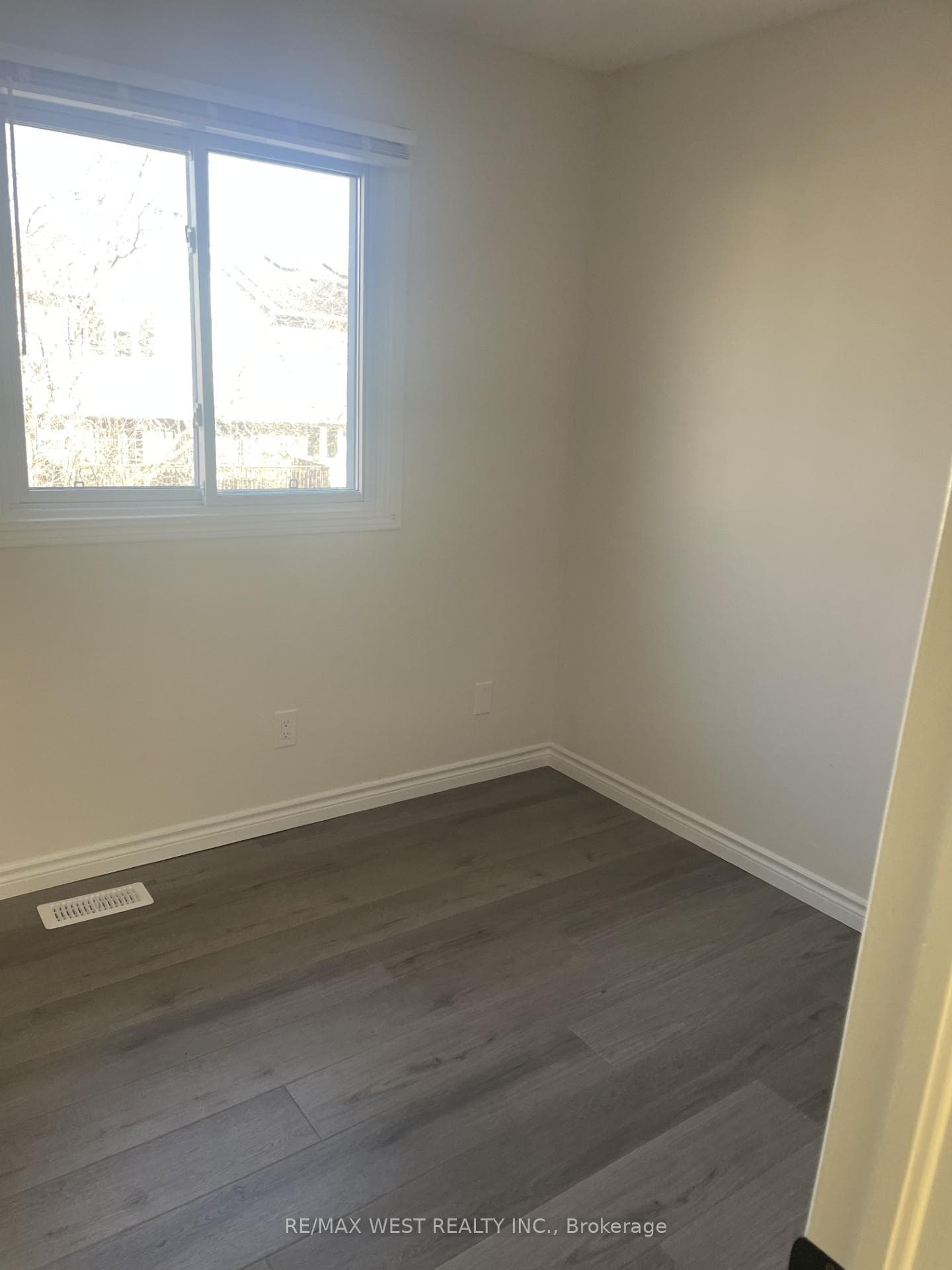 2299 Marine Drive Unit 19 photo 34
