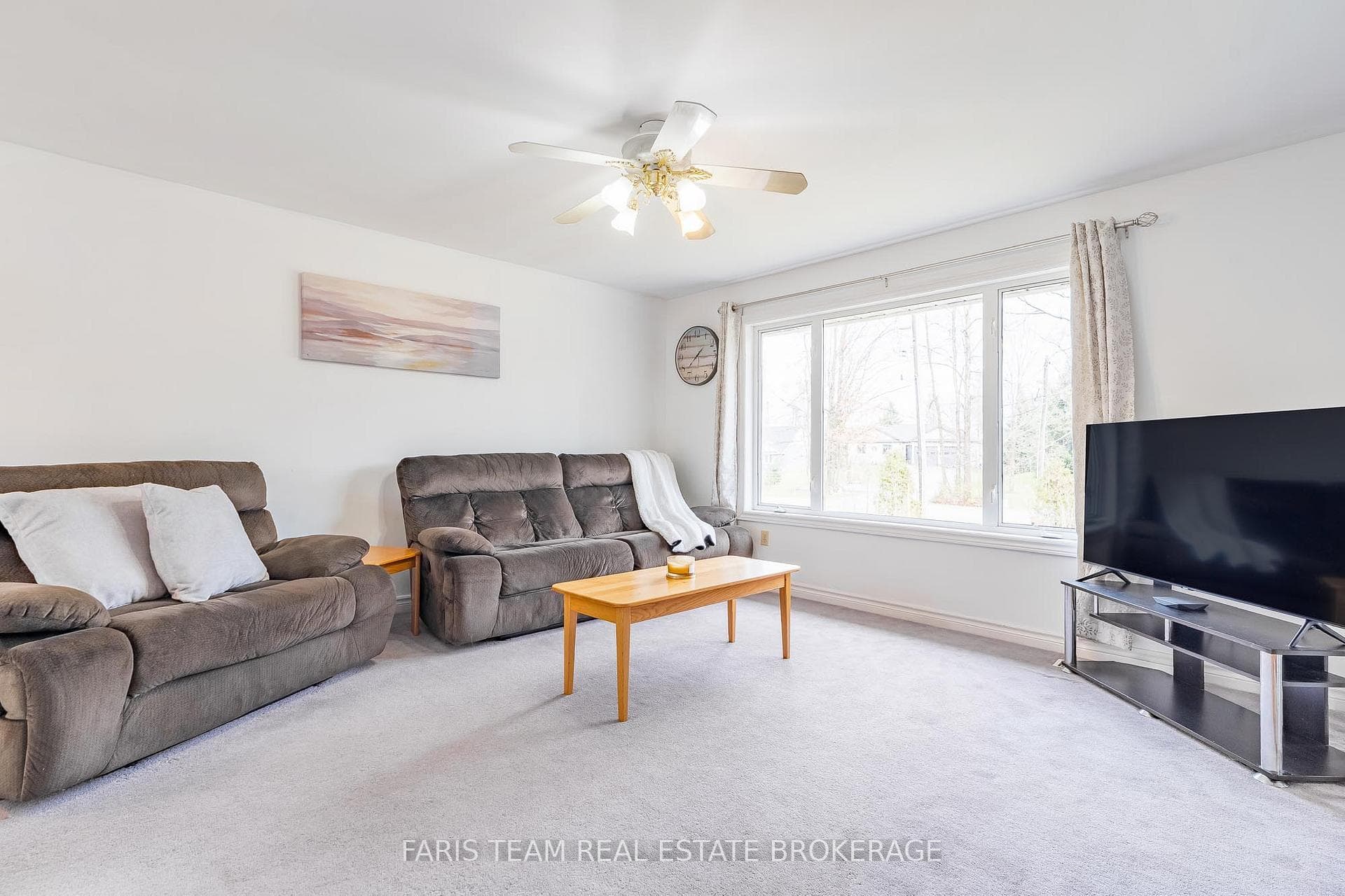 3576 Peter Street photo 13