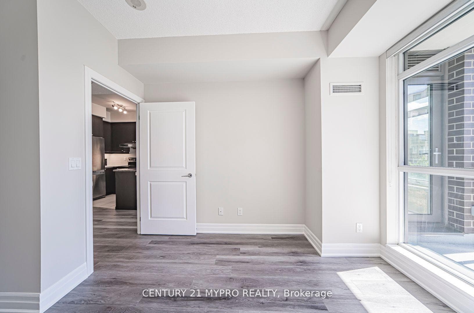 8130 Birchmount Road Unit 316 photo 20
