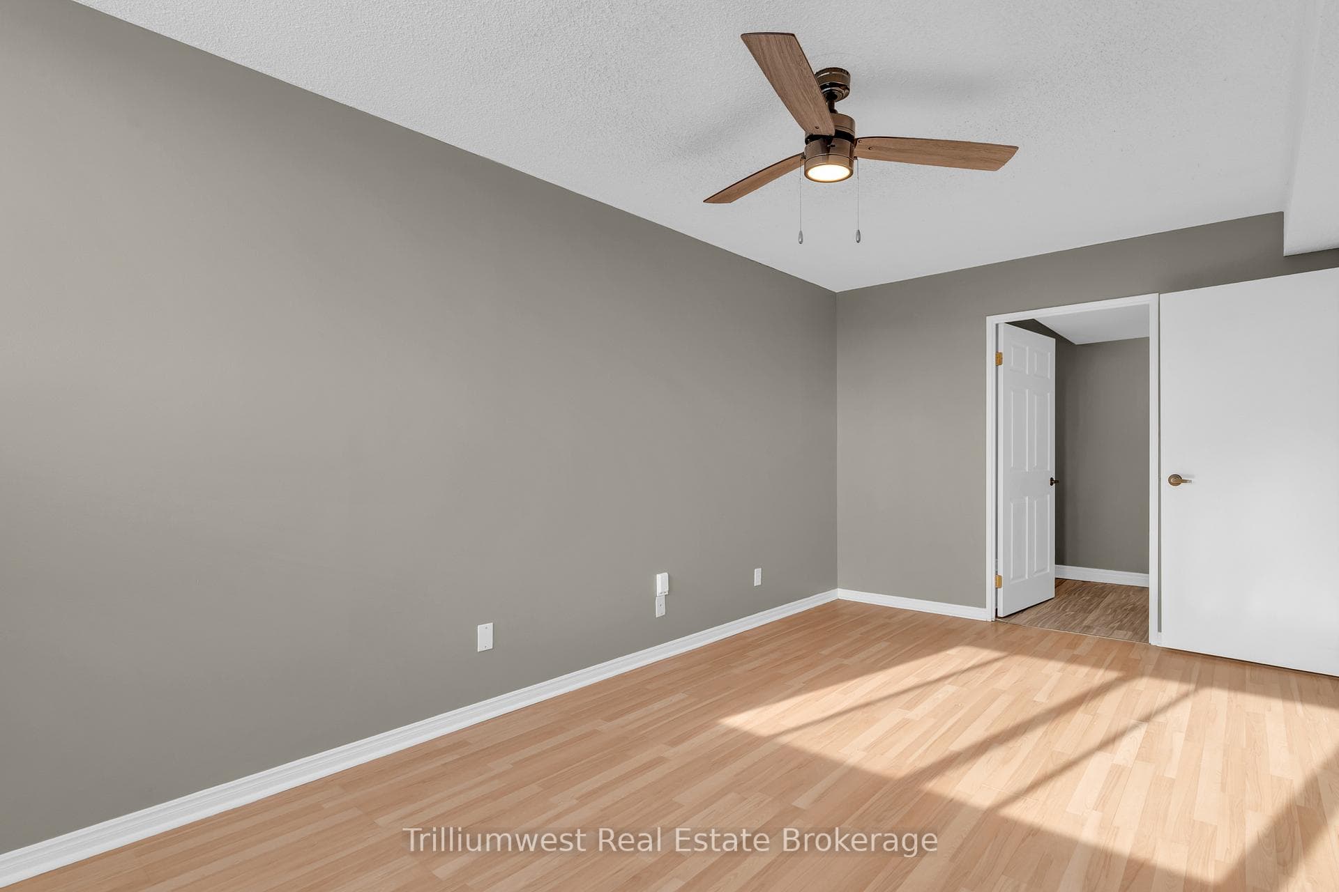 375 King Street Unit 1003 photo 23