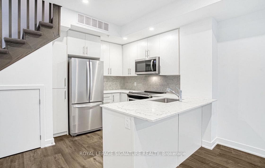 3492 Widdicombe Way Unit 7 photo 2