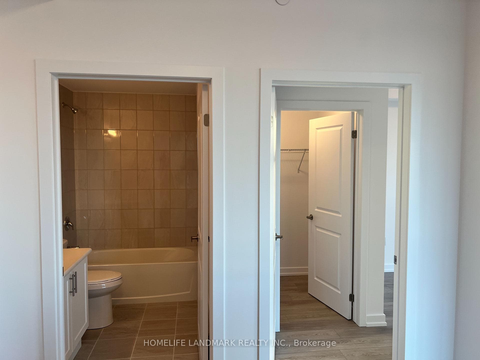 460 Dundas Street Unit 1009 photo 15