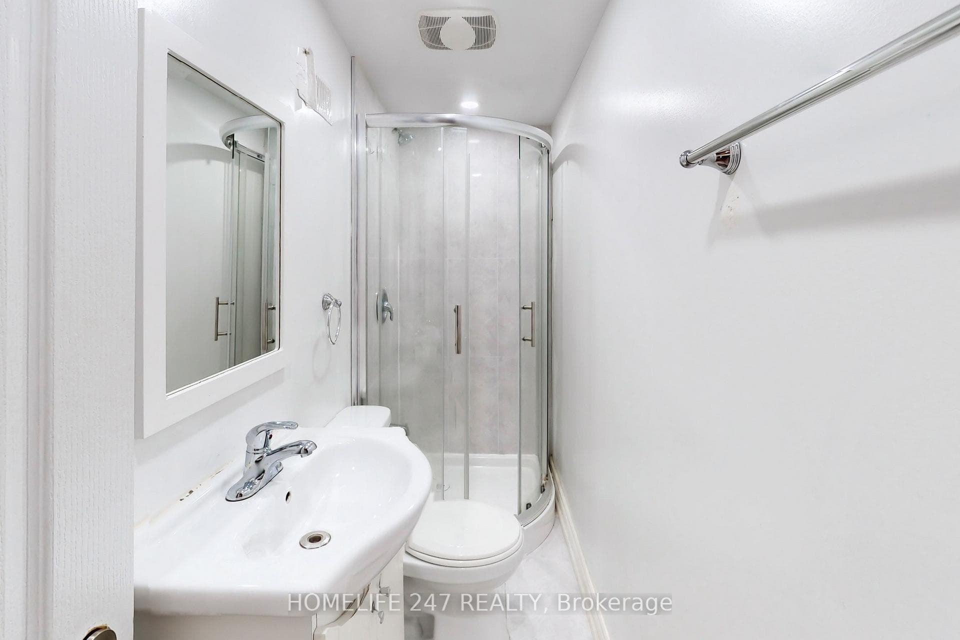 118 Jenkinson Way photo 29