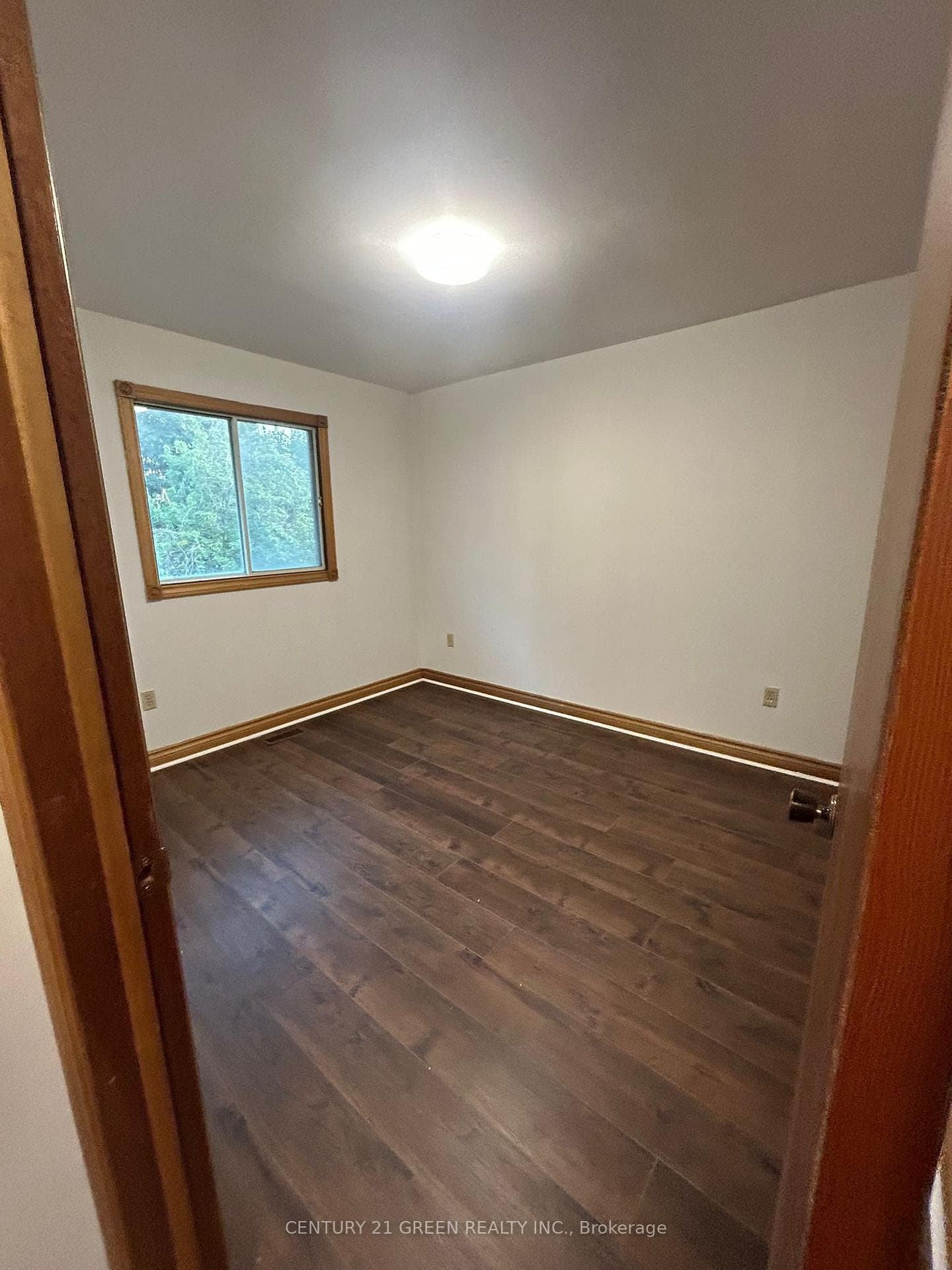 719 Keates Avenue Unit Main photo 26