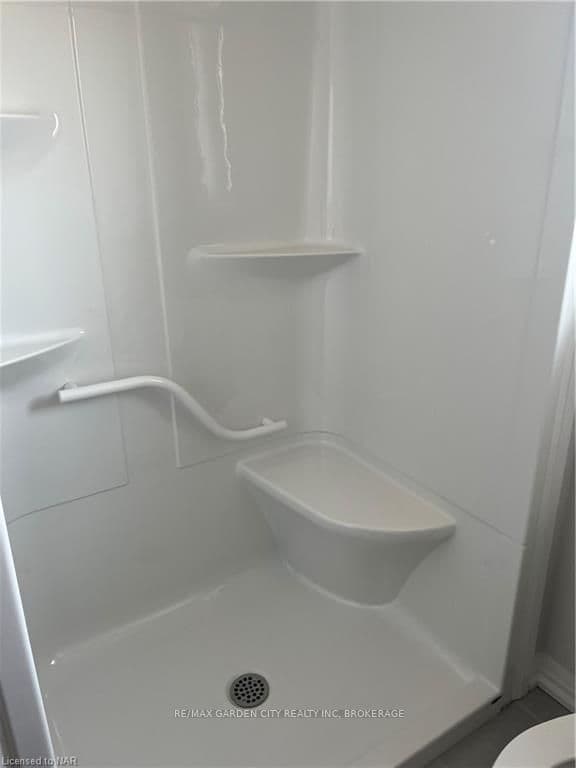 4552 PORTAGE Road Unit 20 photo 18